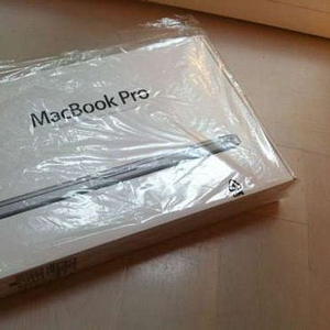 Apple MacBook Pro 15 - i7 and Apple MacBook Air 13 