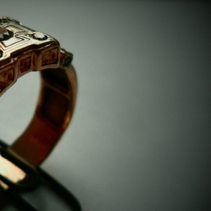 Золотое кольцо-перстень мужское