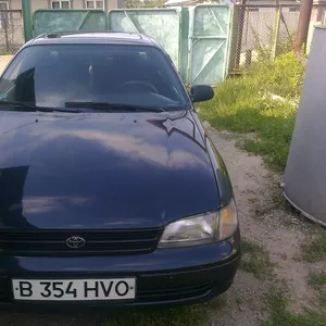 продам машину TOYOTA  CARINA  E