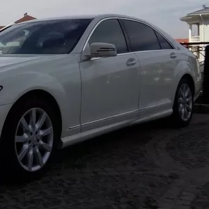 Лимузины, мерседесы S-класса W 221,  Chrysler 300 С и джипы Lexus LX-470 