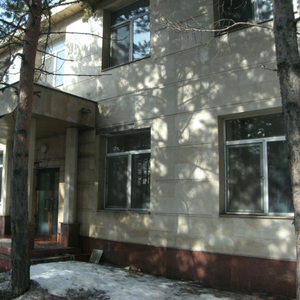 продам 2-х этажный офис 600 кв.м. около Алматинского аэропорта