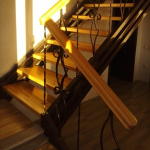 Деревянные лестницы. Изготовление и монтаж.