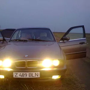 БМВ 520 1993год 7000$