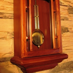 деревянные настенные часы с маятником модель 330