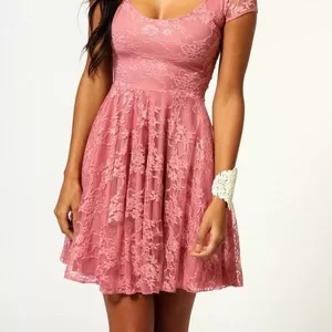 розовое кружевное платье с рукавом размер M, XL