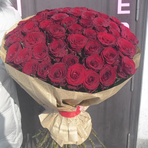 Букет из 51 красной розы 60 см
