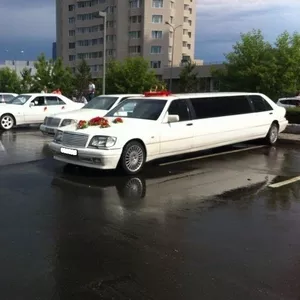 Лимузин Mercedes-Benz S-class W140  на выписку из роддома в Астане.