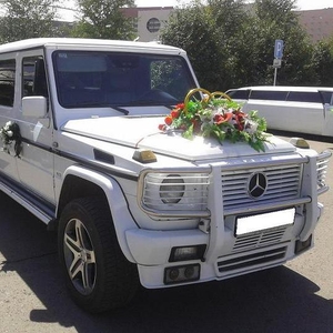 Лимузин Mercedes-Benz Gelandewagen на выписку из роддома в Астане.