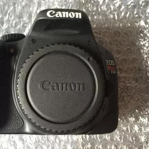  Canon EOS Rebel T2i / 550D 18, 0 МП Цифровая зеркальная камера 