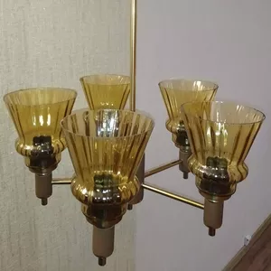Продам люстру,  потолочный светильник б/у