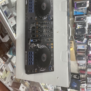 Совершенно новый / Б / у 4-канальный DJ-контроллер Pioneer DDJ-FLX6