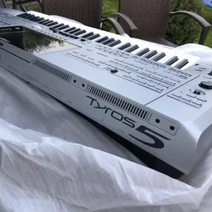 Yamaha Genos, Yamaha Tyros5, Yamaha PSR S950, 900, Korg PA4X