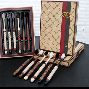 Набор зубных щёток(6шт)