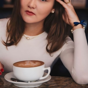 Я человек,  который умеет слушать!!!