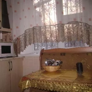 продам 2 ком квартиру с хорошей аурой