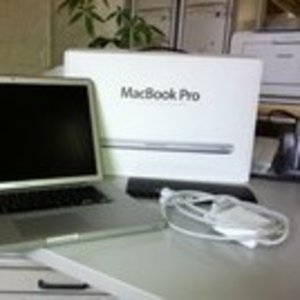 НОВЫЙ Apple MacBook pro 17