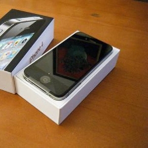 Brand New Apple Iphone 4s 64gb