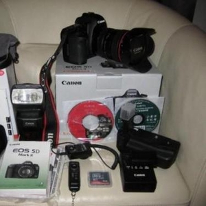 Canon EOS 5D Mark III Kit Digital Camera - 24-  105mm Lens