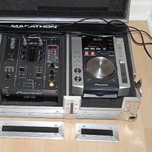 Pioneer CDJ-200 Professional Multi-Media and CD/MP3 Player