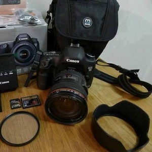 CANON EOS 5D MARK III DSLR CAMERA + LENS